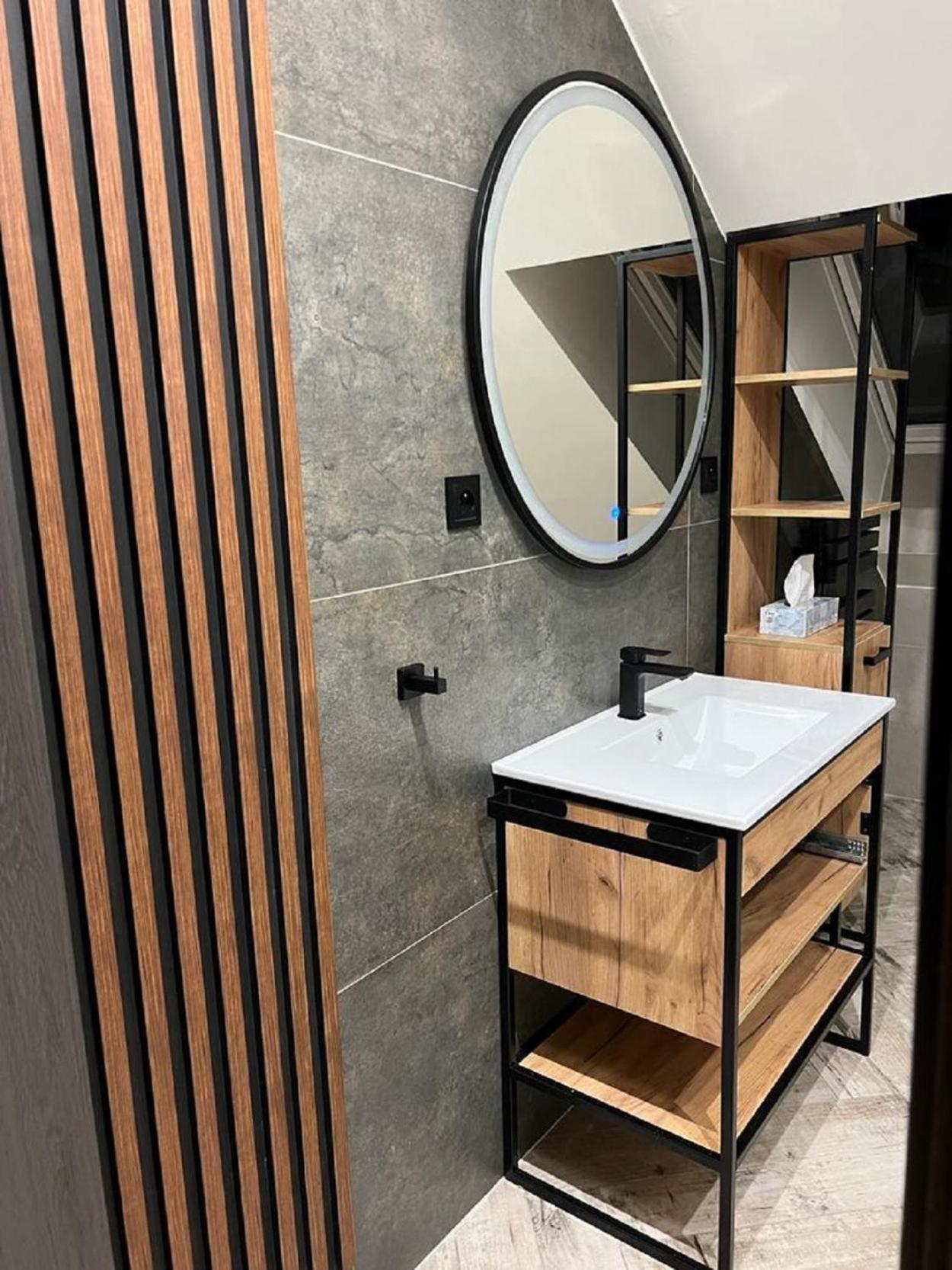 Apartment Terminal *